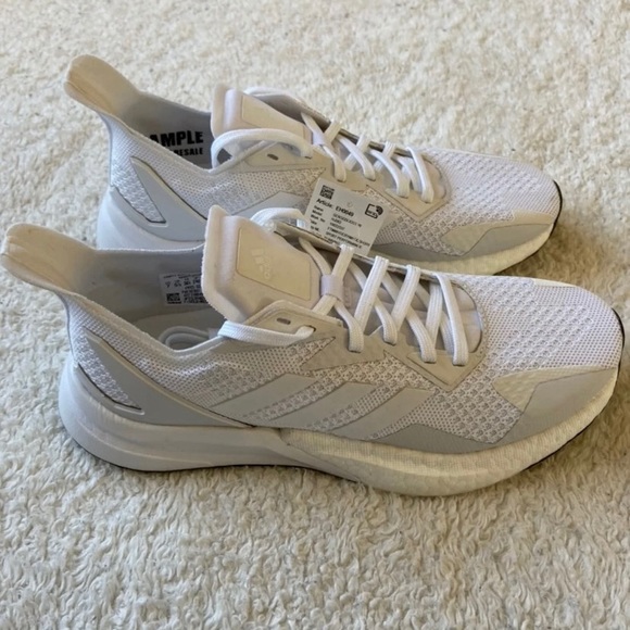 Women’s Adidas SenseBoost Running Shoes Size 7 - Picture 1 of 8